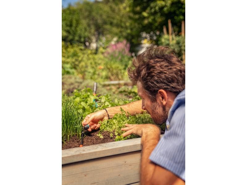 GARDENA Regulierbarer Reihentropfer Micro-Drip-System 1-8 l Regulierbare Bewässerung von in Reihe stehenden Pflanzen