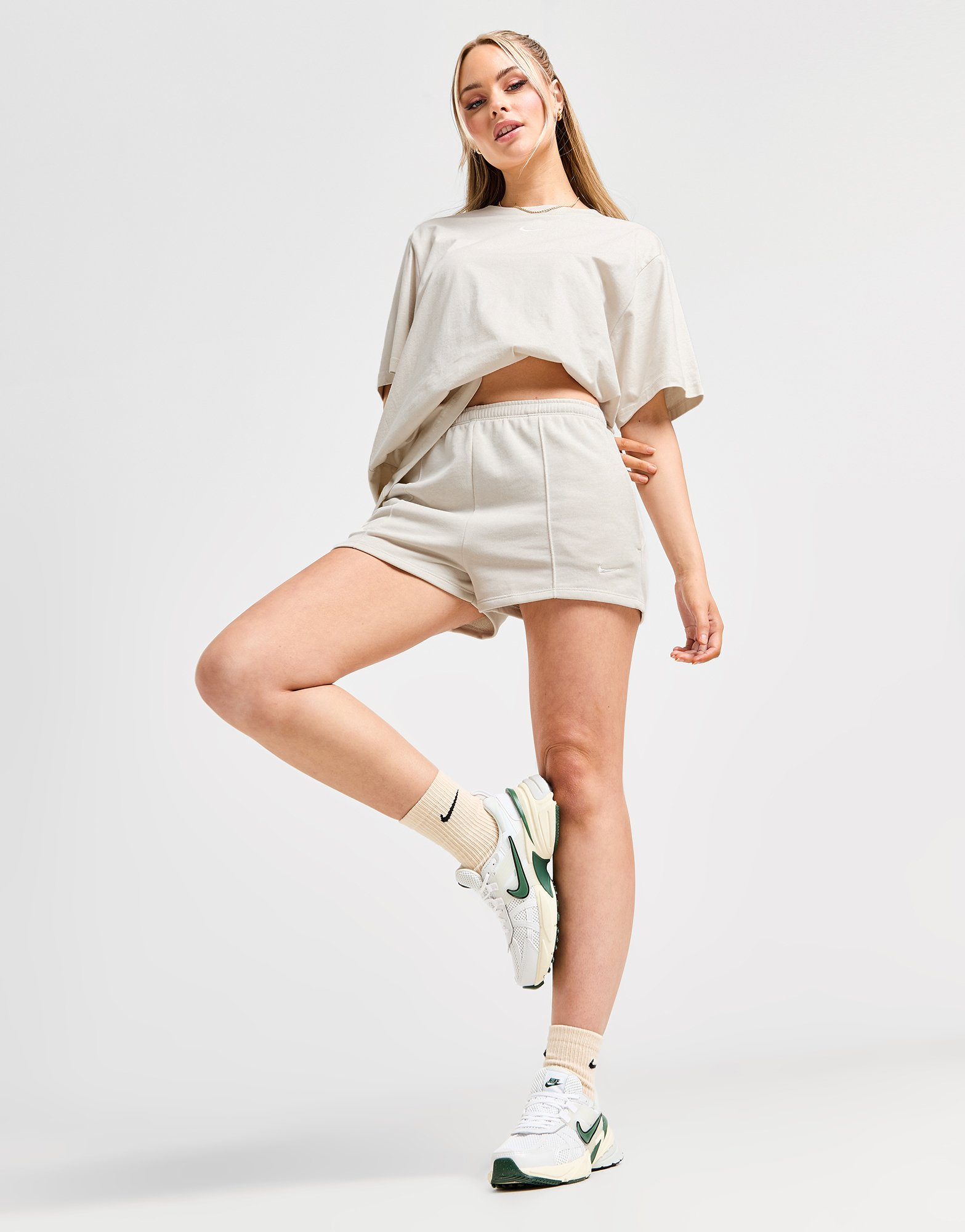 Nike Essential Sportswear Chill French Terry Shorts