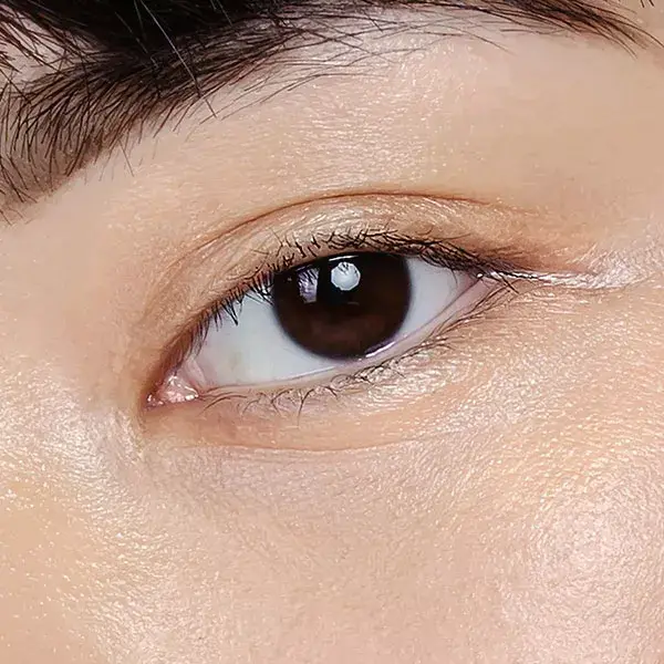 MÁDARA The Concealer Correcteur Perfectionnant Lumineux N°35 Honey 4ml