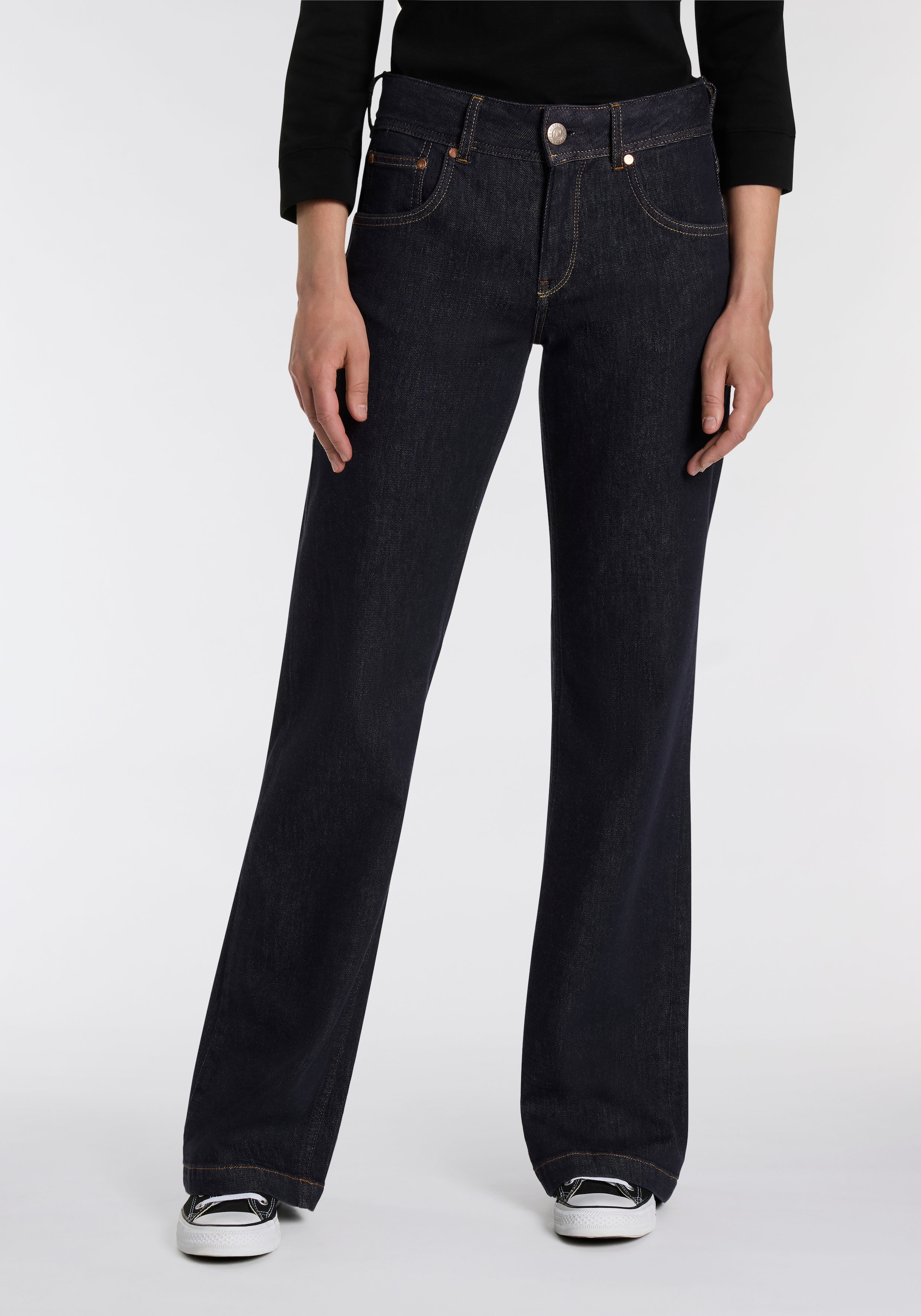 Herrlicher 5-Pocket-Jeans »Edna Denim Comfort«, im Flared Fit