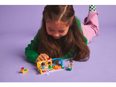 LEGO Speelkamer van Aliya's zusje (42645)