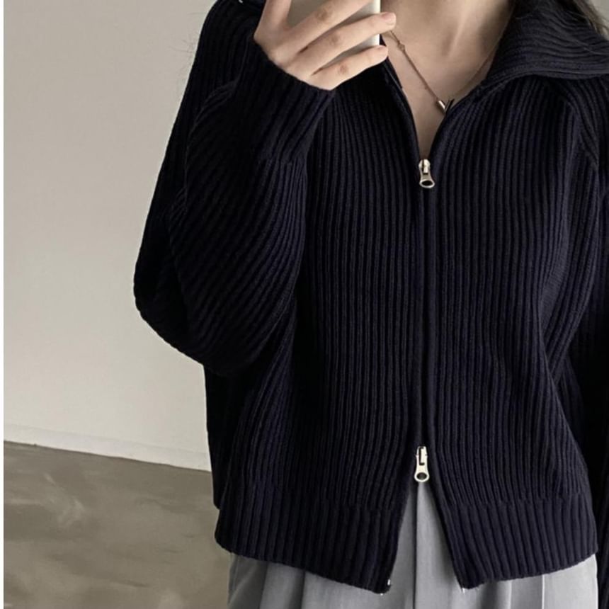 Ashlee - Geribbeld vest met kraag en rits