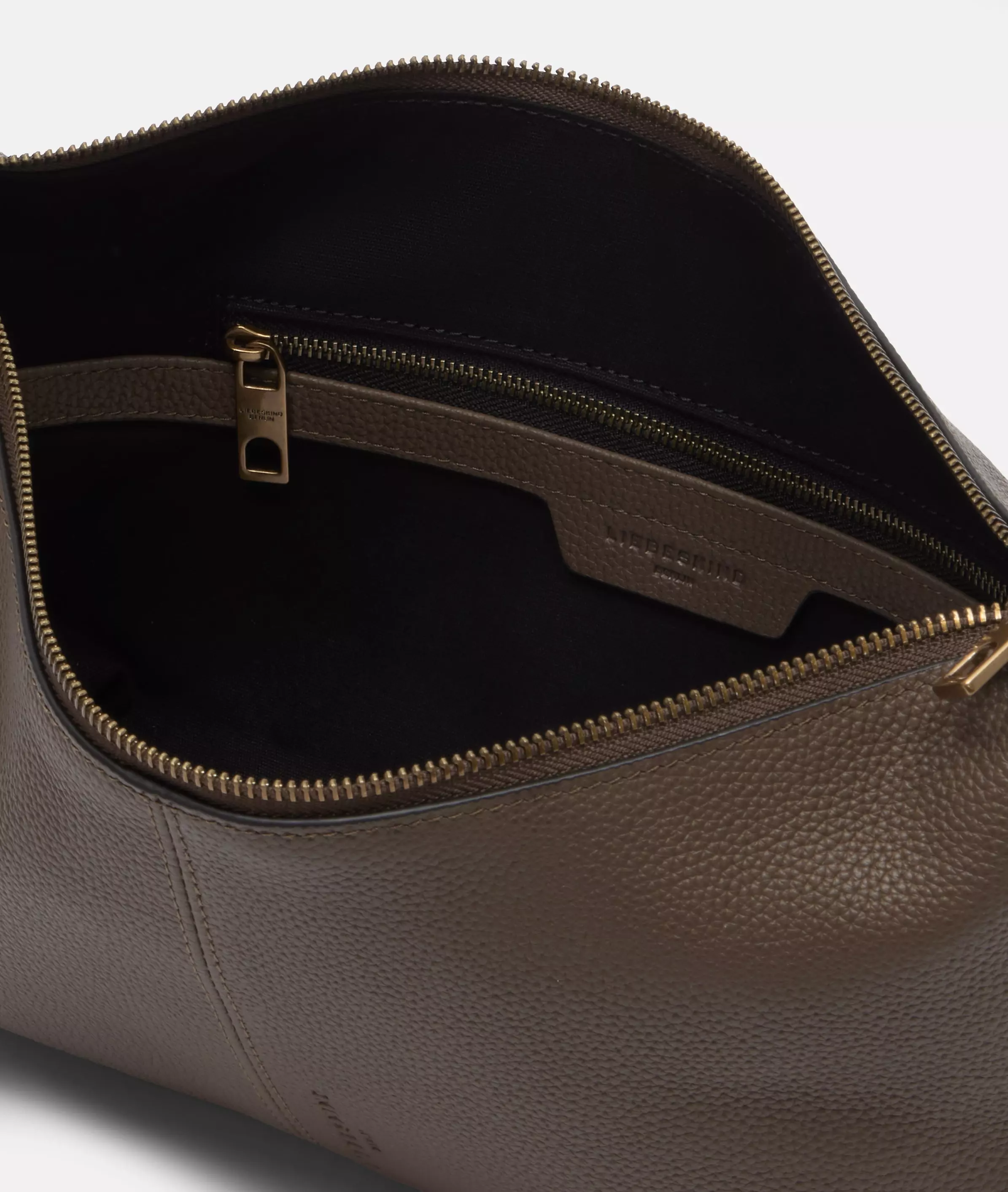 Paris Hobo S Handy hobo bag made from high-quality sheepskin