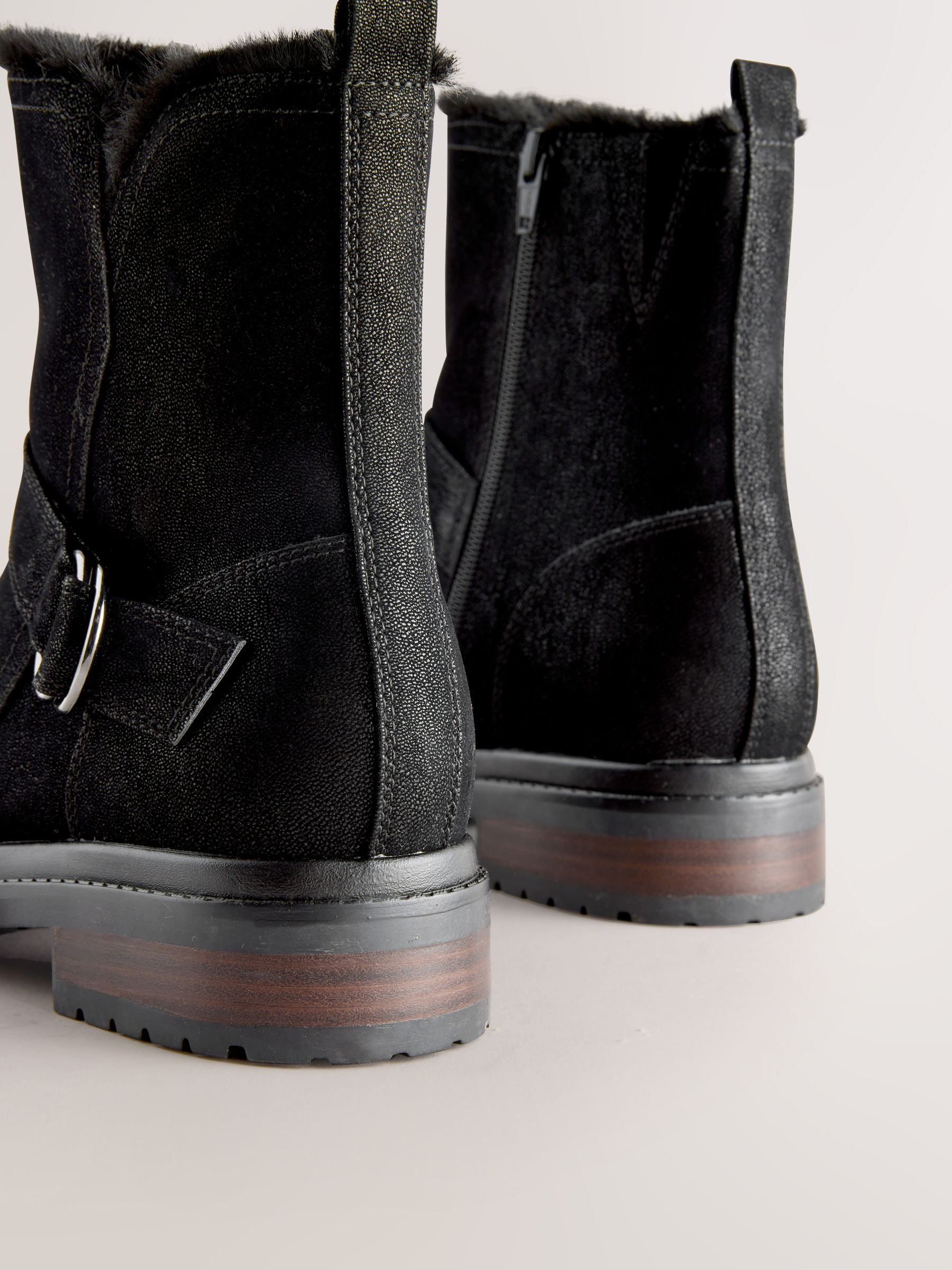 Zwart - Forever Comfort® Faux Fur Hardware Ankle Boots