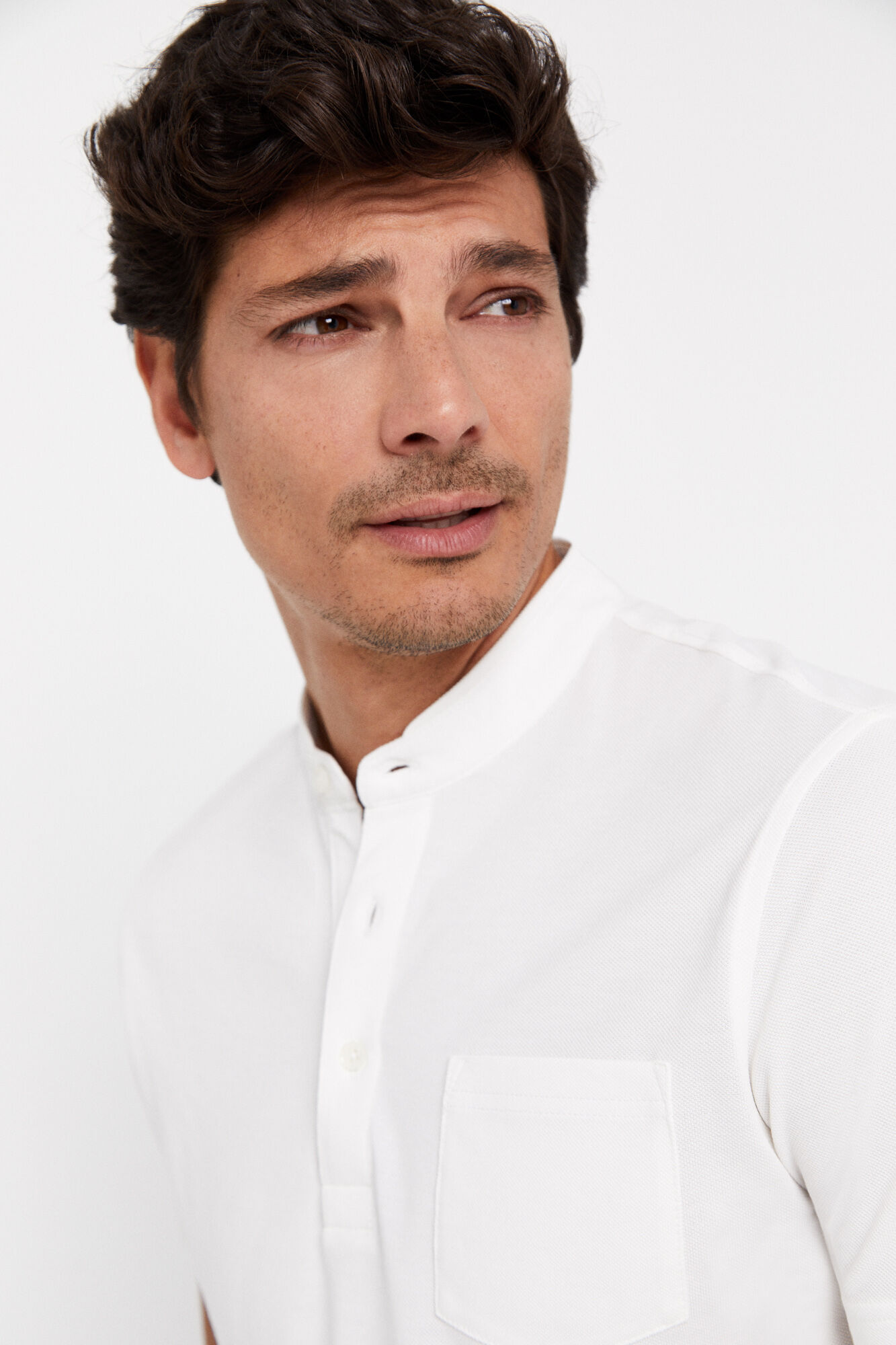 Camisa polo Coolmax com gola mandarim - Branca