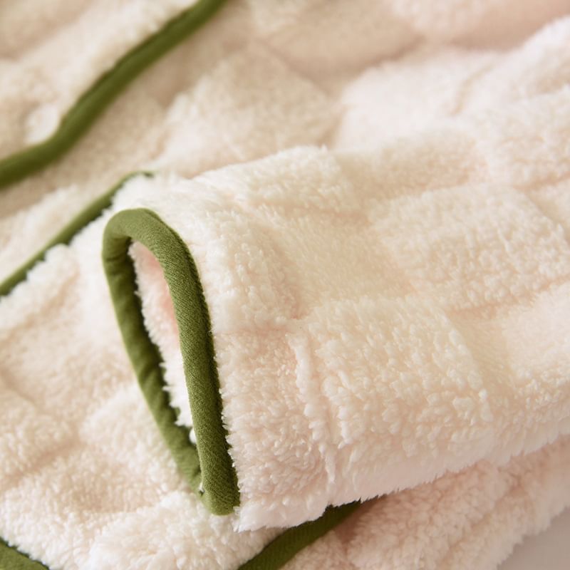 Dogini - Koppel bijpassende geruite fleece pyjamaset