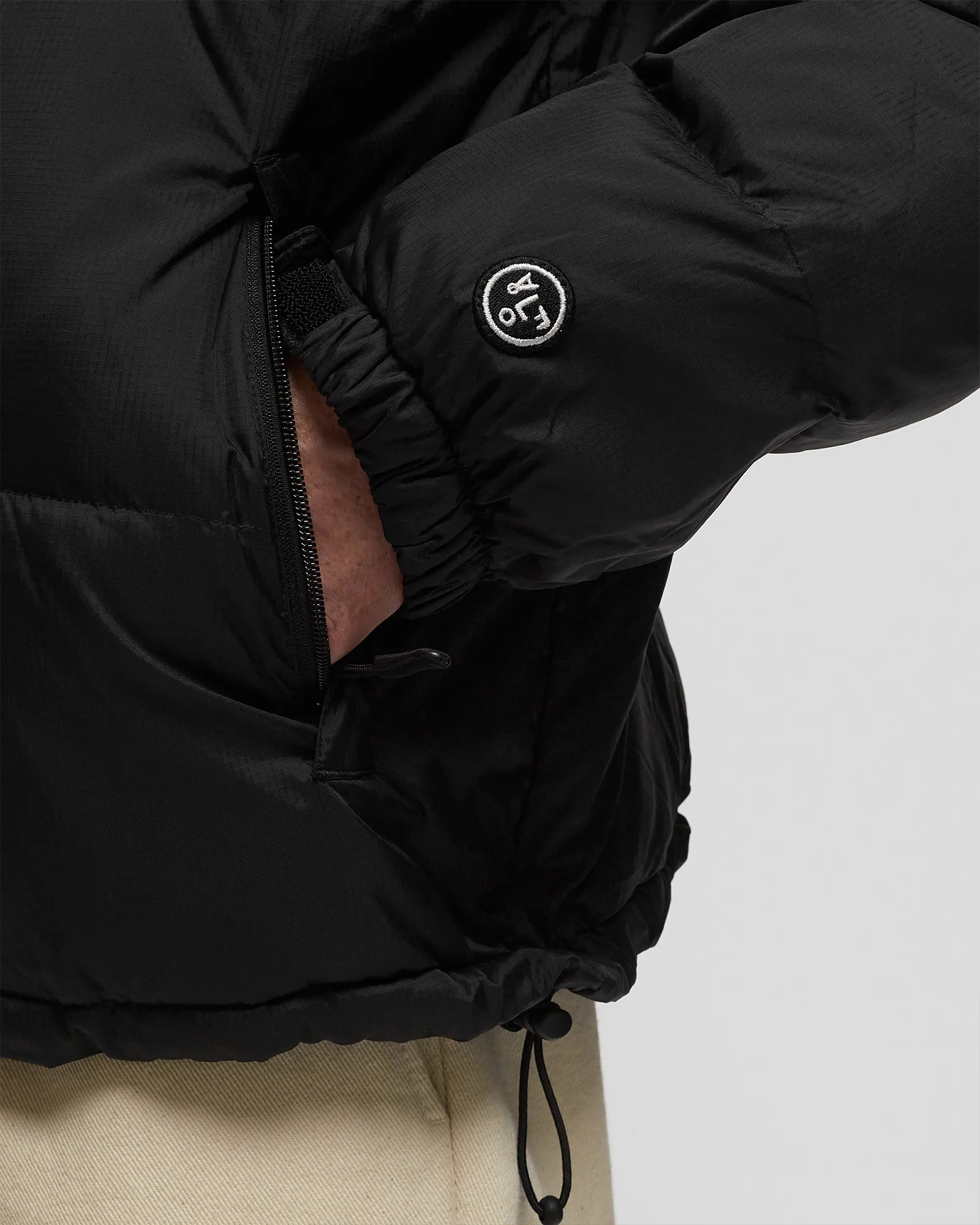 ØLÅF PUFFER JACKET