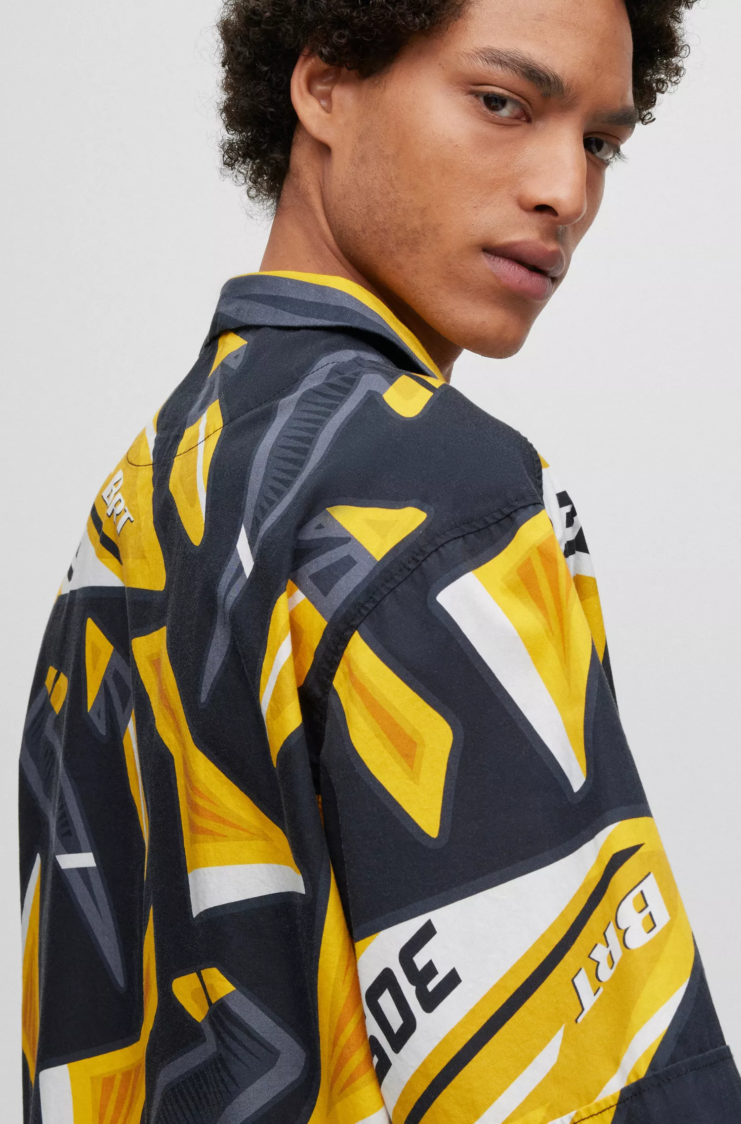 Camisa BOSS laranja de modelagem relaxada em popeline de algodão estampado.