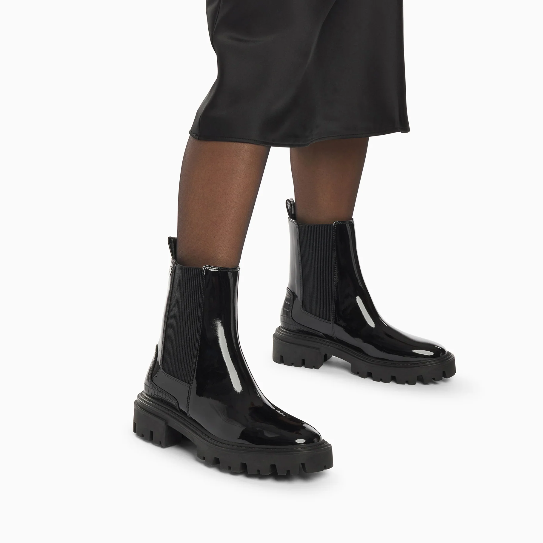 Bottines-Bottines Chelsea Pamela noires vernies à semelle crantée