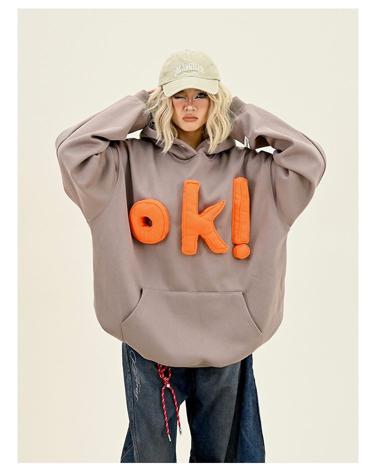 Iduna - Oversized hoodie met letters