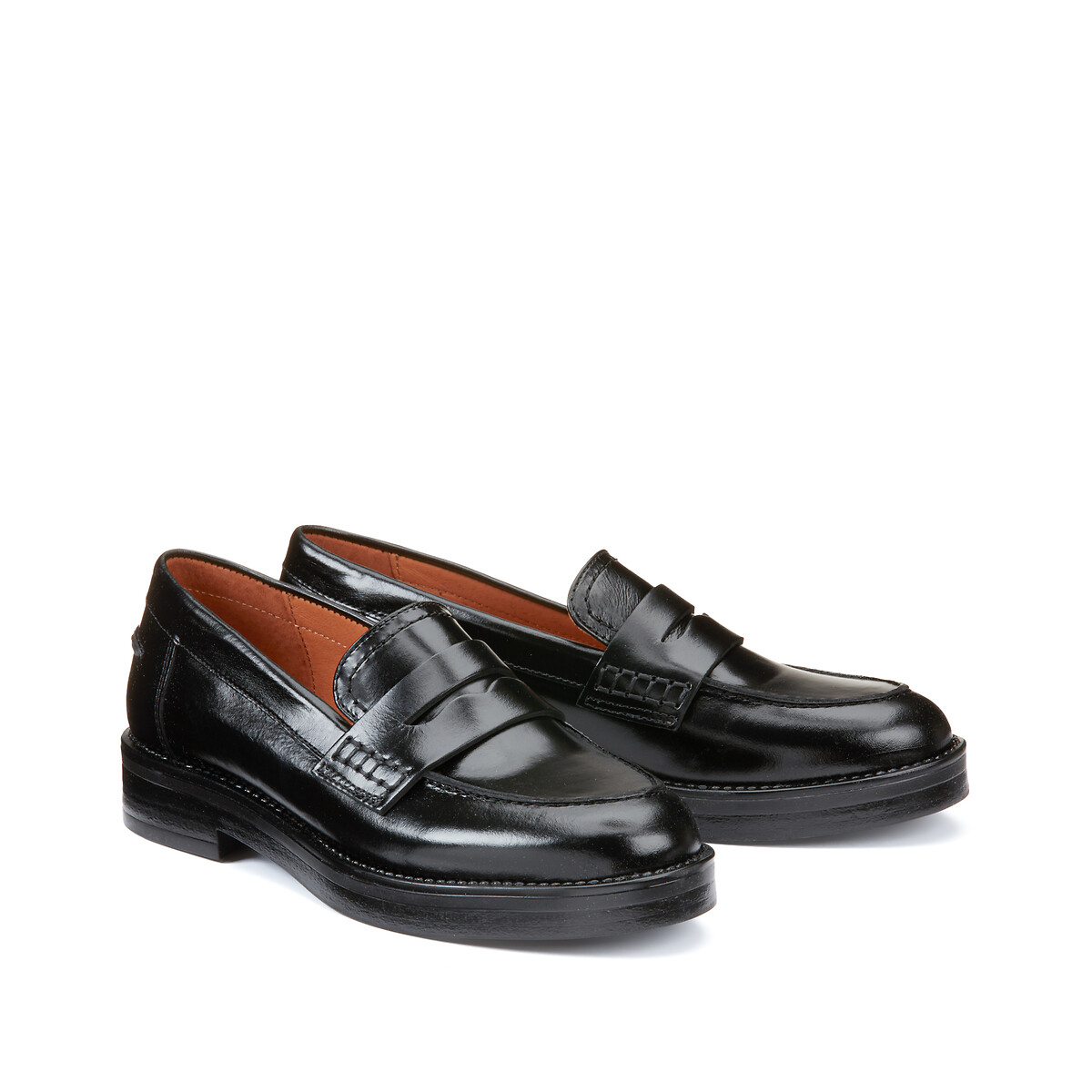 JONAK<br>Mocassins Mirna em couro, sola grossa