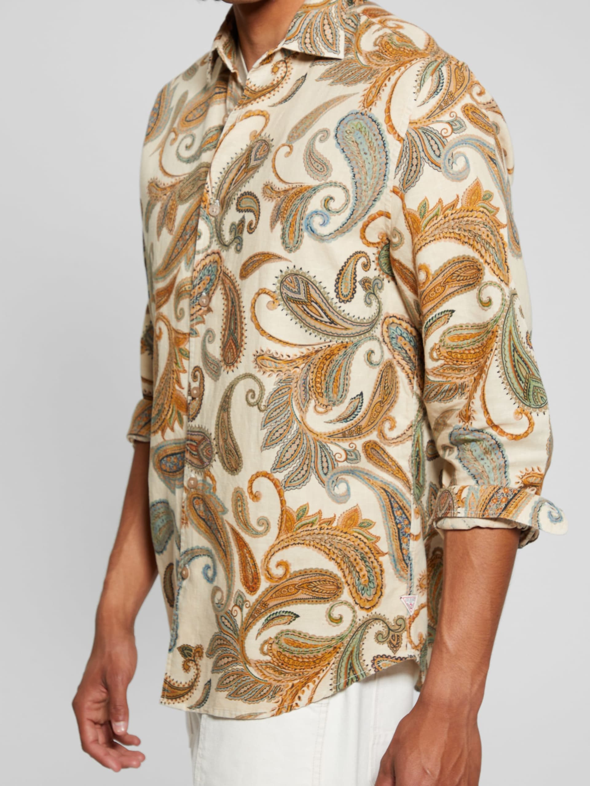Camisa de linho ecológico com estampa paisley