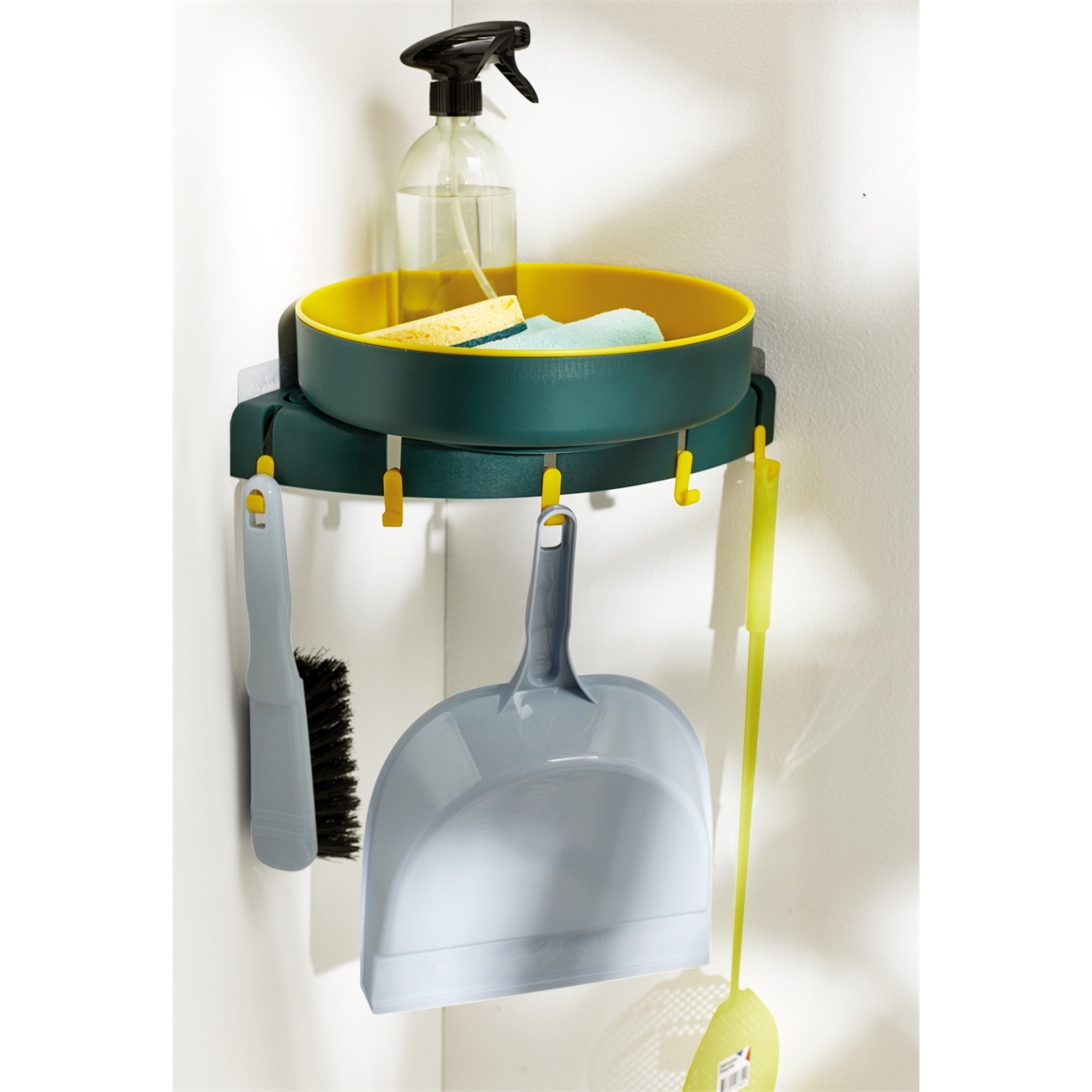 Rangement ménage rotatif