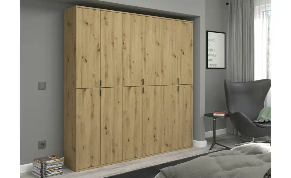Garderobenschrank