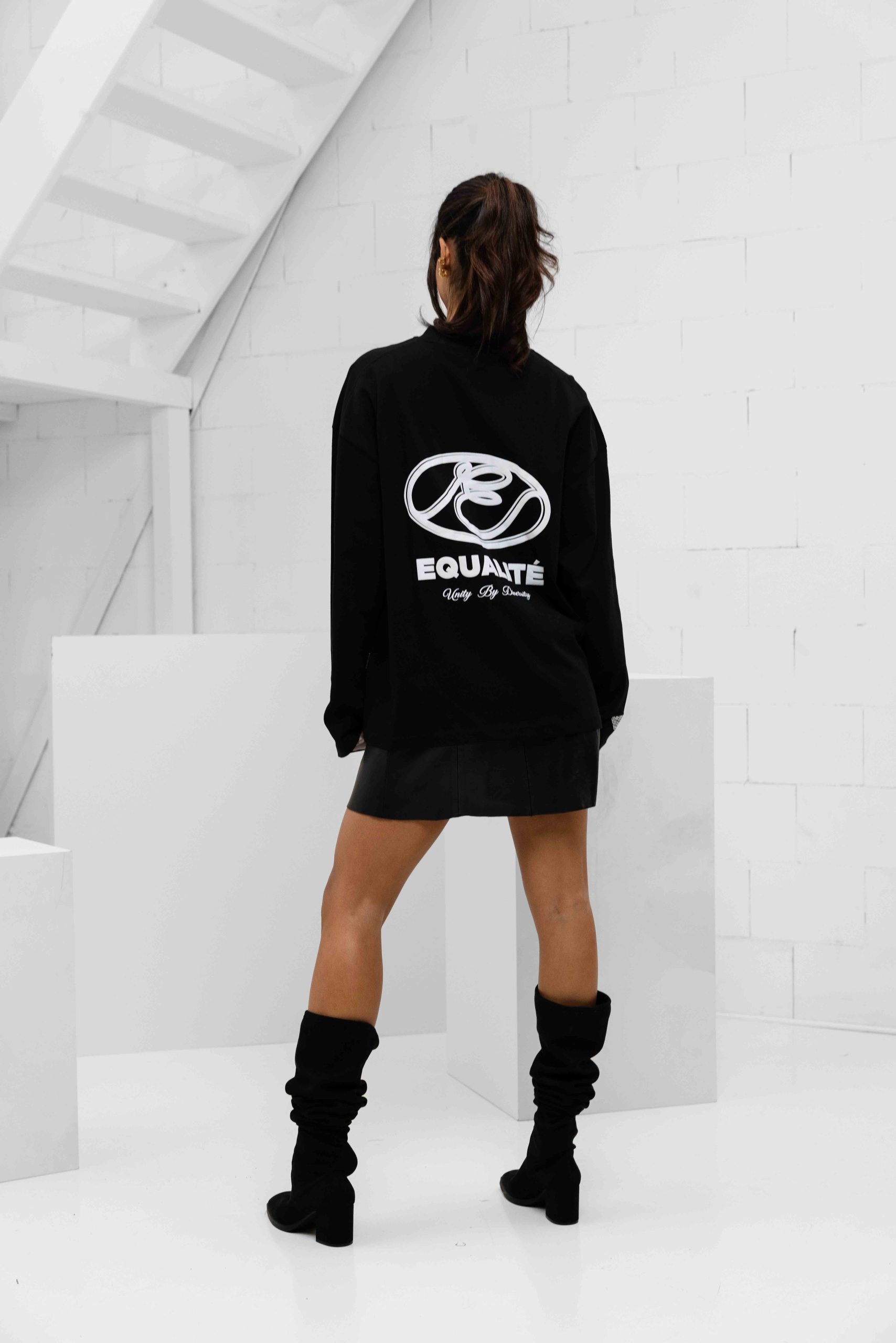 Equalité Arid Oversized Longsleeve Dames Zwart