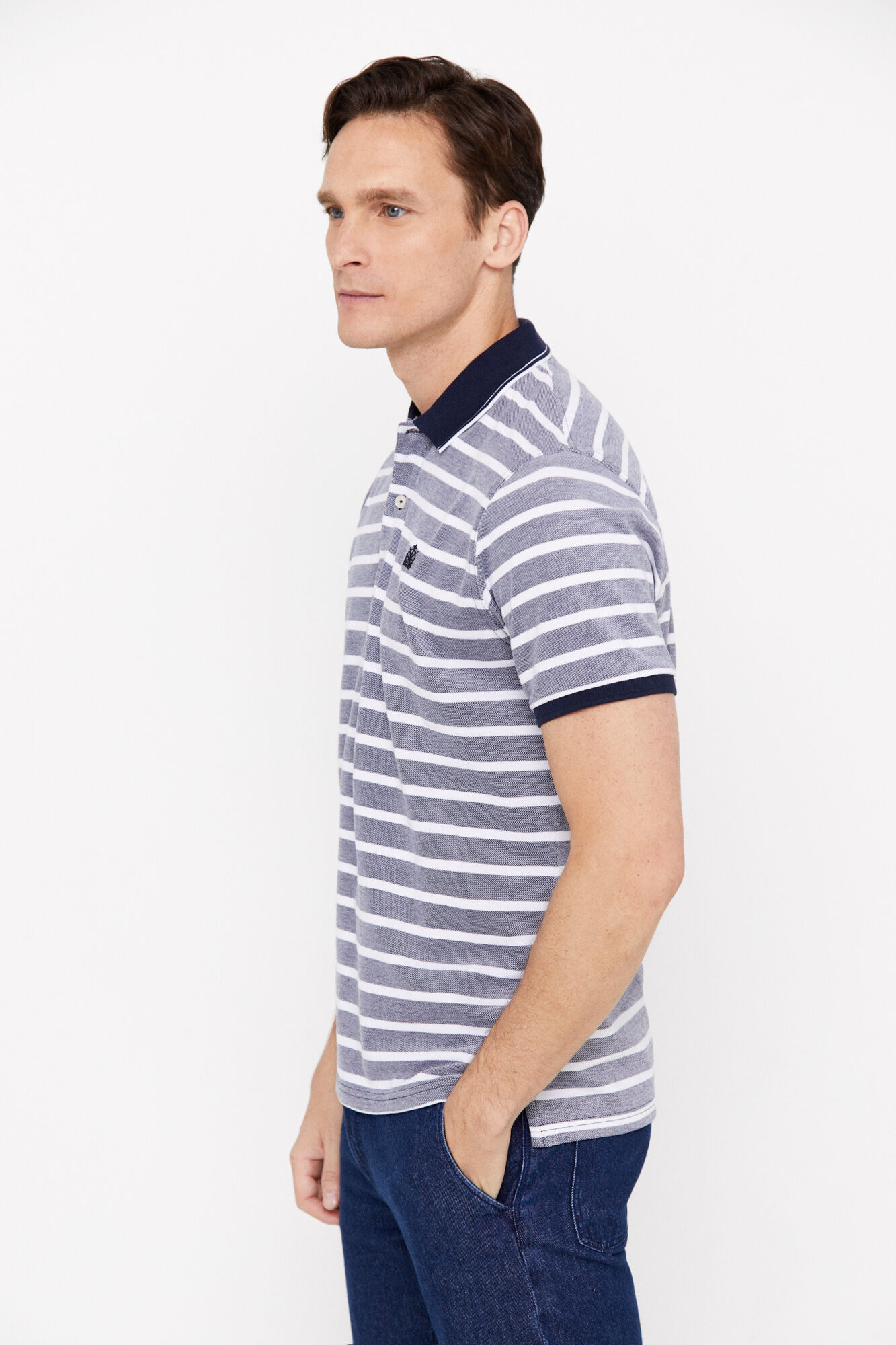 Camisa polo Oxford listrada com gola contrastante - Azul marinho
