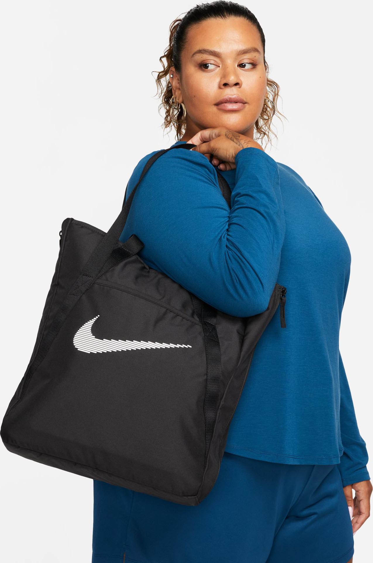 Gym Tote - 28L 010/Black/Black/White