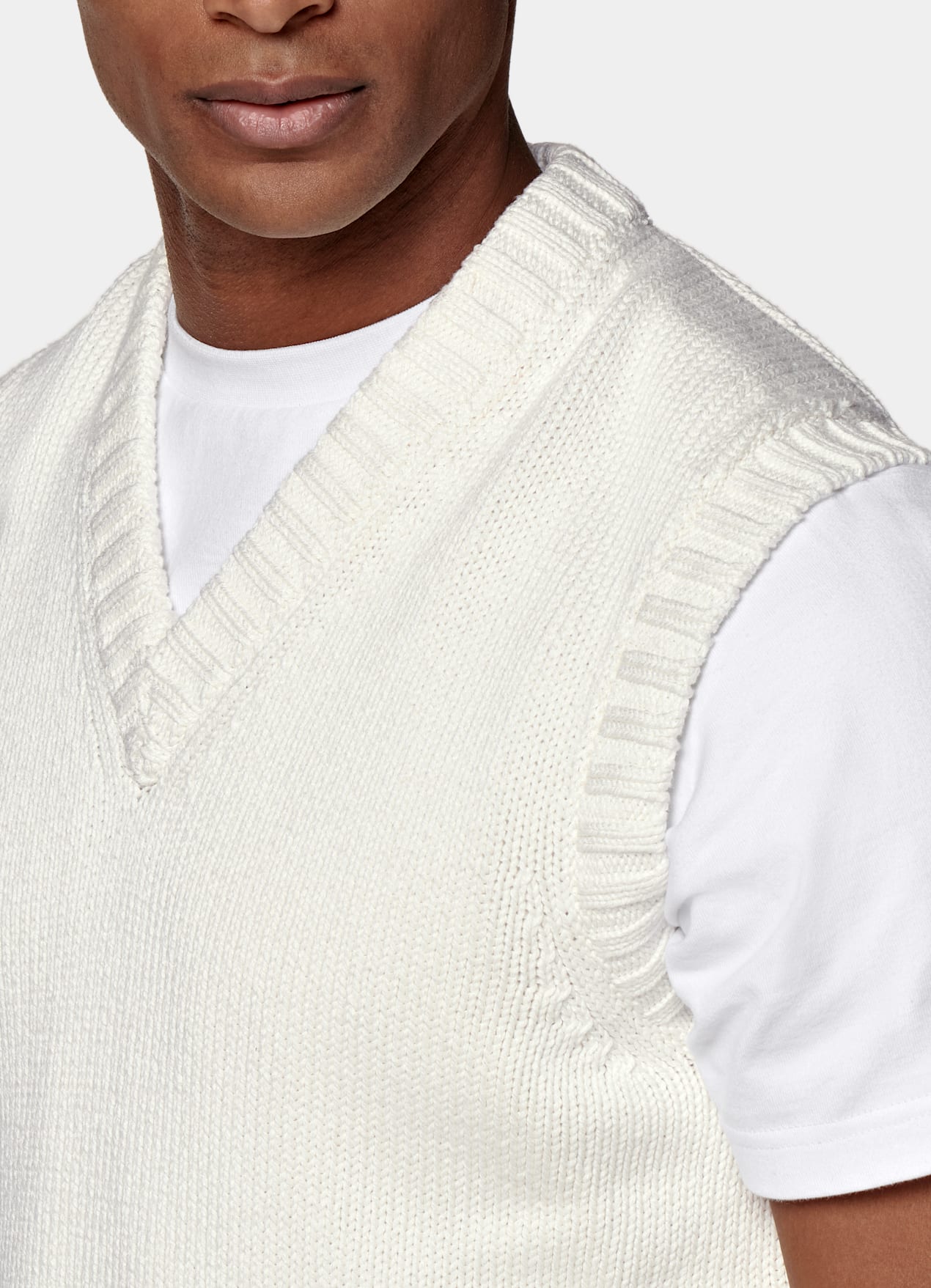 Pull sans manches blanc cassé