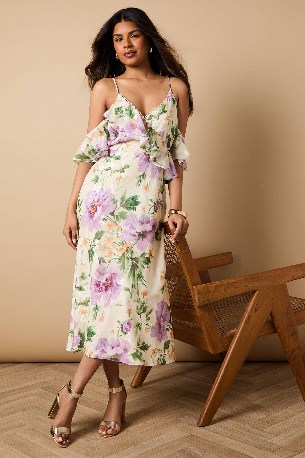 Oasis Robe à Épaules Dénudées en Satin Brûlé Floral Petite Taille