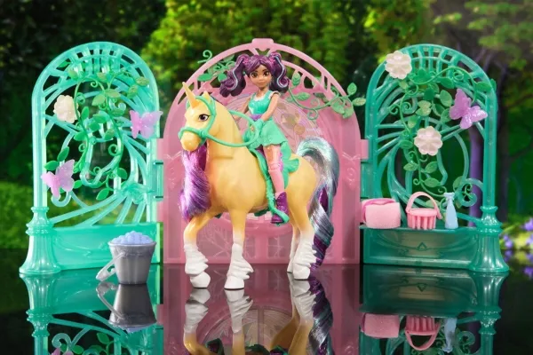 Unicorn Academy Ava & Leaf Stall Playset