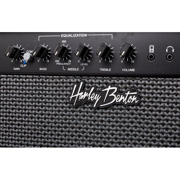 Harley Benton TB-70 SBK Deluxe Series Bundle