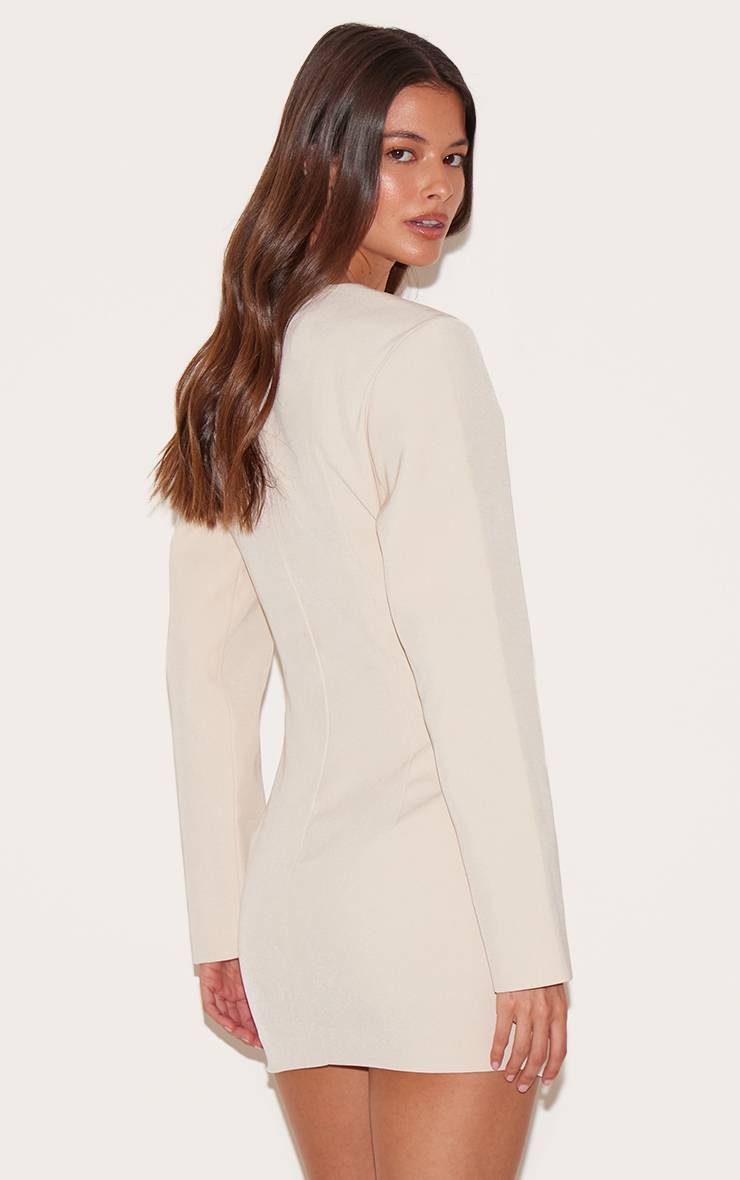 Amande Robe Courte Ajustée En Tissu Tissé Avec Détails De Boutons