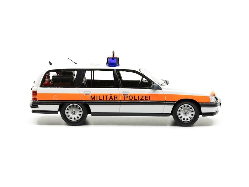 ACE Opel Omega A2 Militärpolizei 1:43 Modellfahrzeug der Militärpolizei