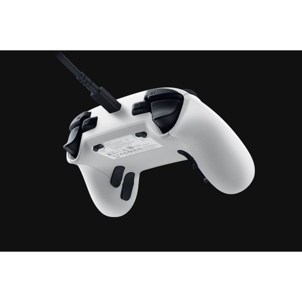 Razer Wolverine V3 Tournament Edition USB-C para PC e Xbox Branco