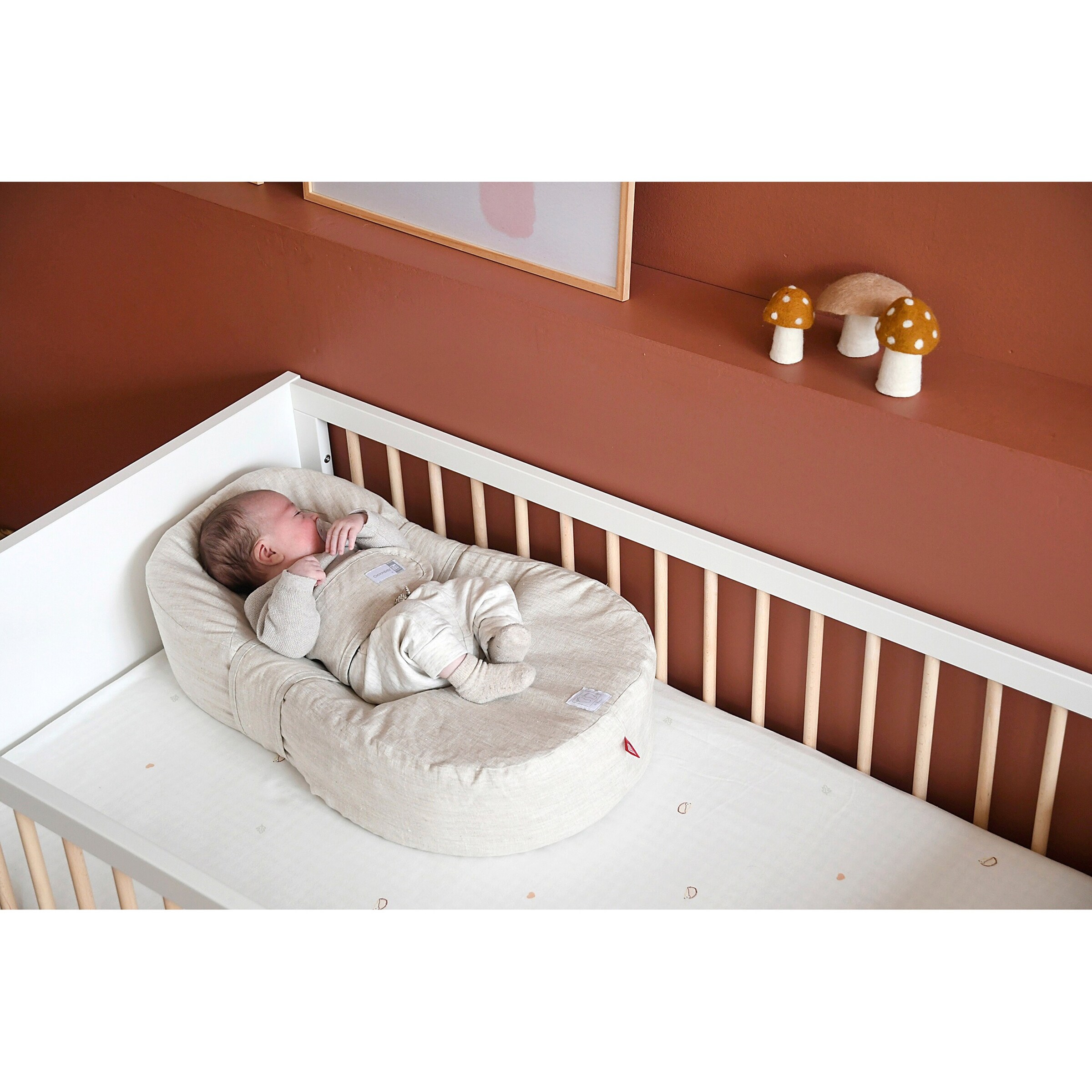 RED CASTLE Kuschelnest Cocoonababy Leinen naturell