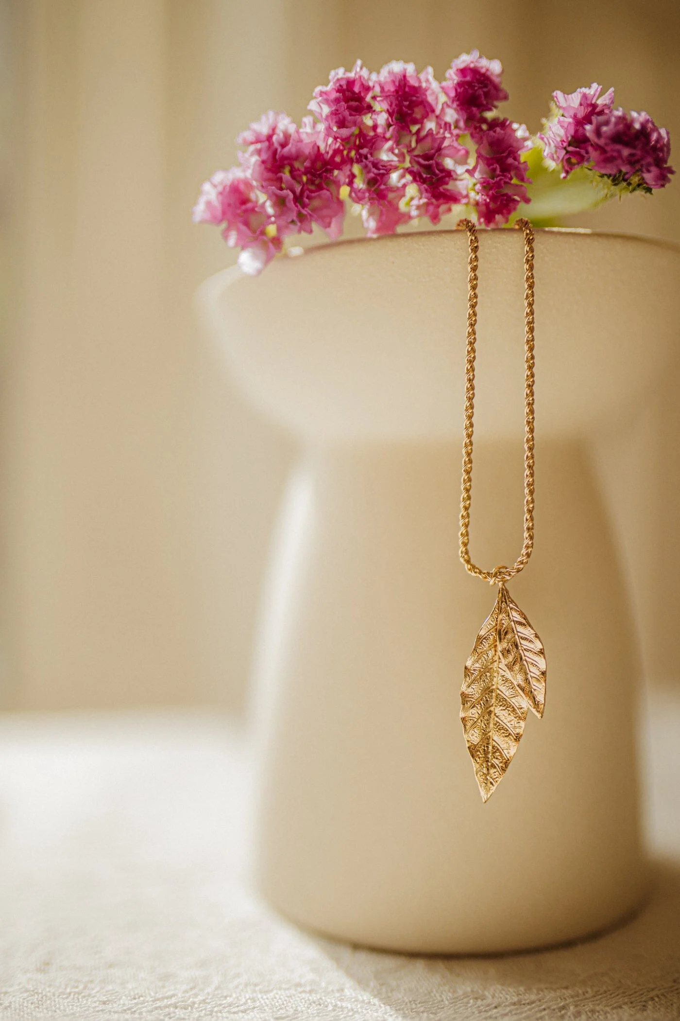 THALIE - Collier feuille doré à l'or fin | Doré