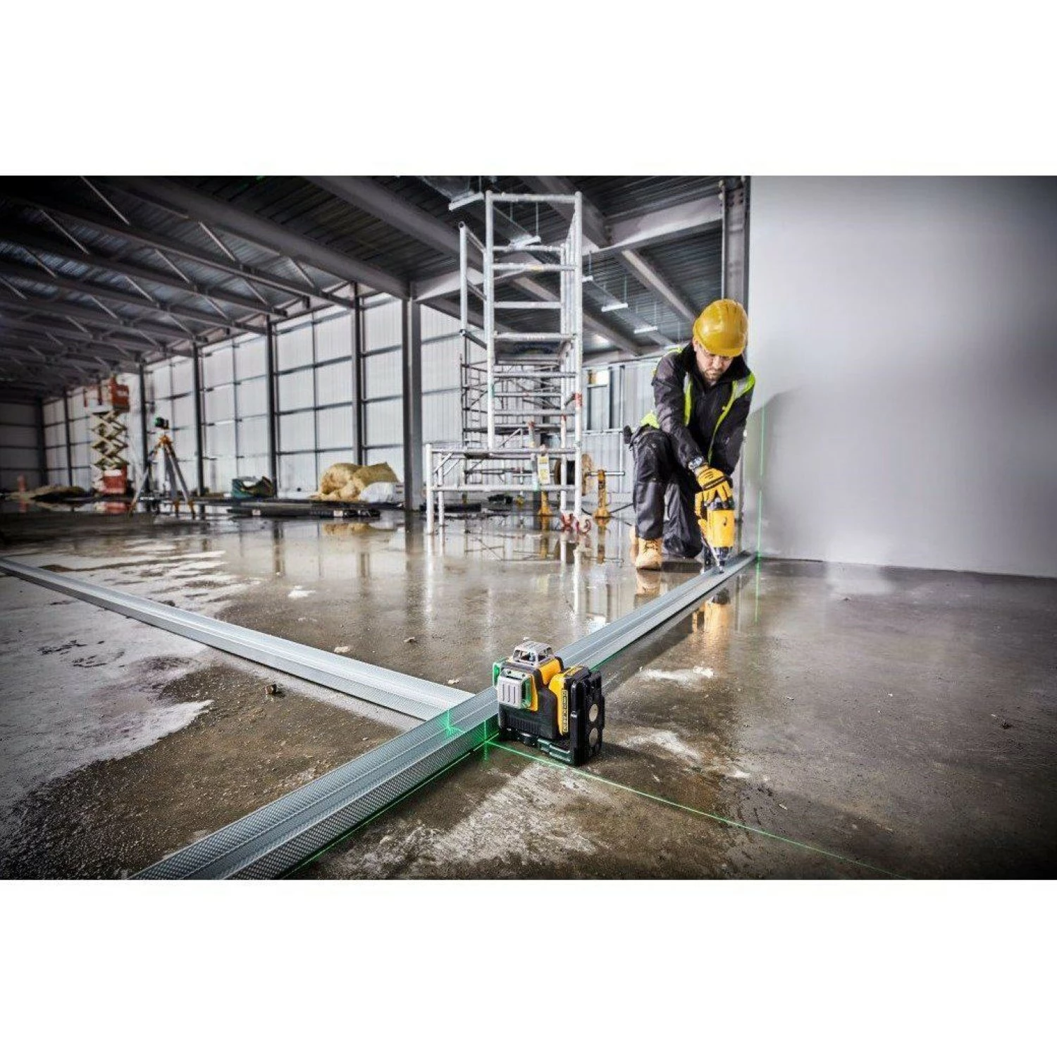 DeWALT DCE089D1GTRI 10.8V Li-Ion accu Kruislijnlaser in koffer (1x 2,0Ah accu)   statief - 30m
