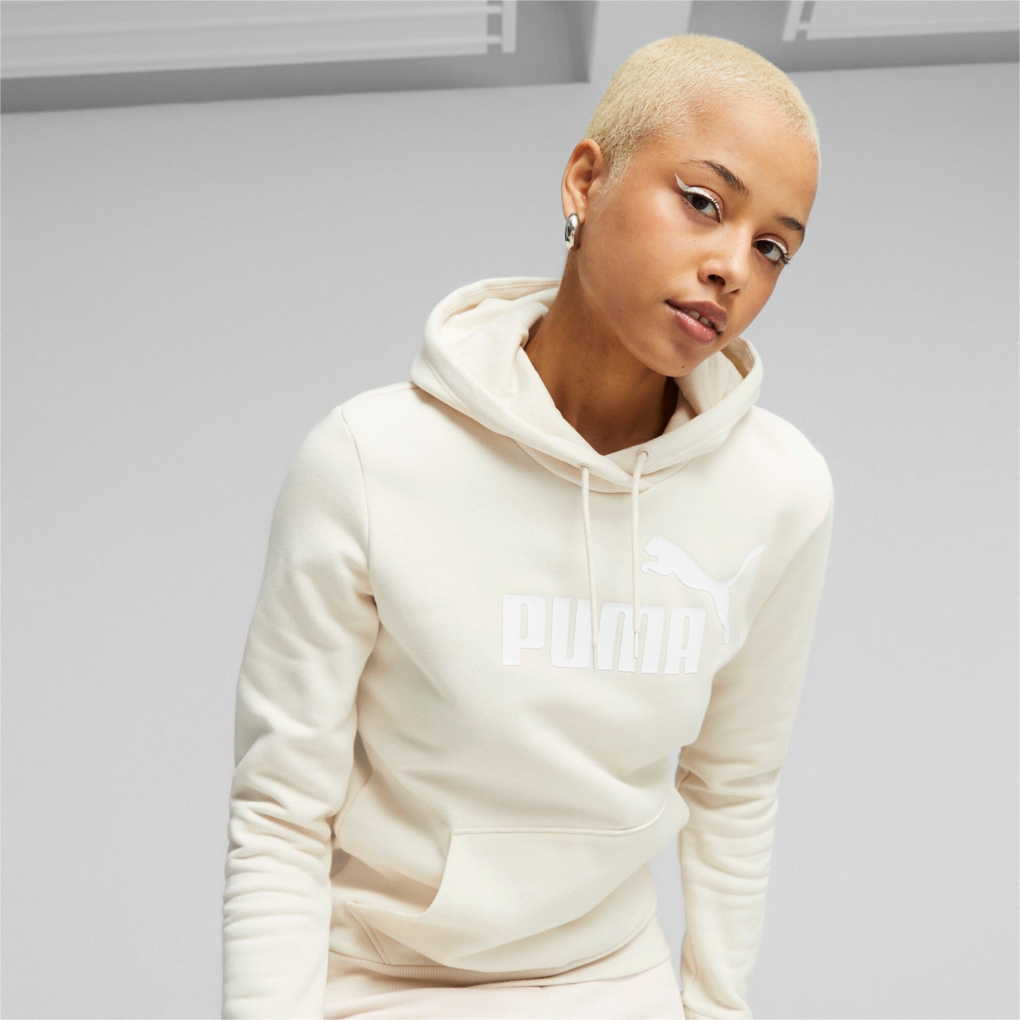 PUMA  Essentials Logo Hoodie