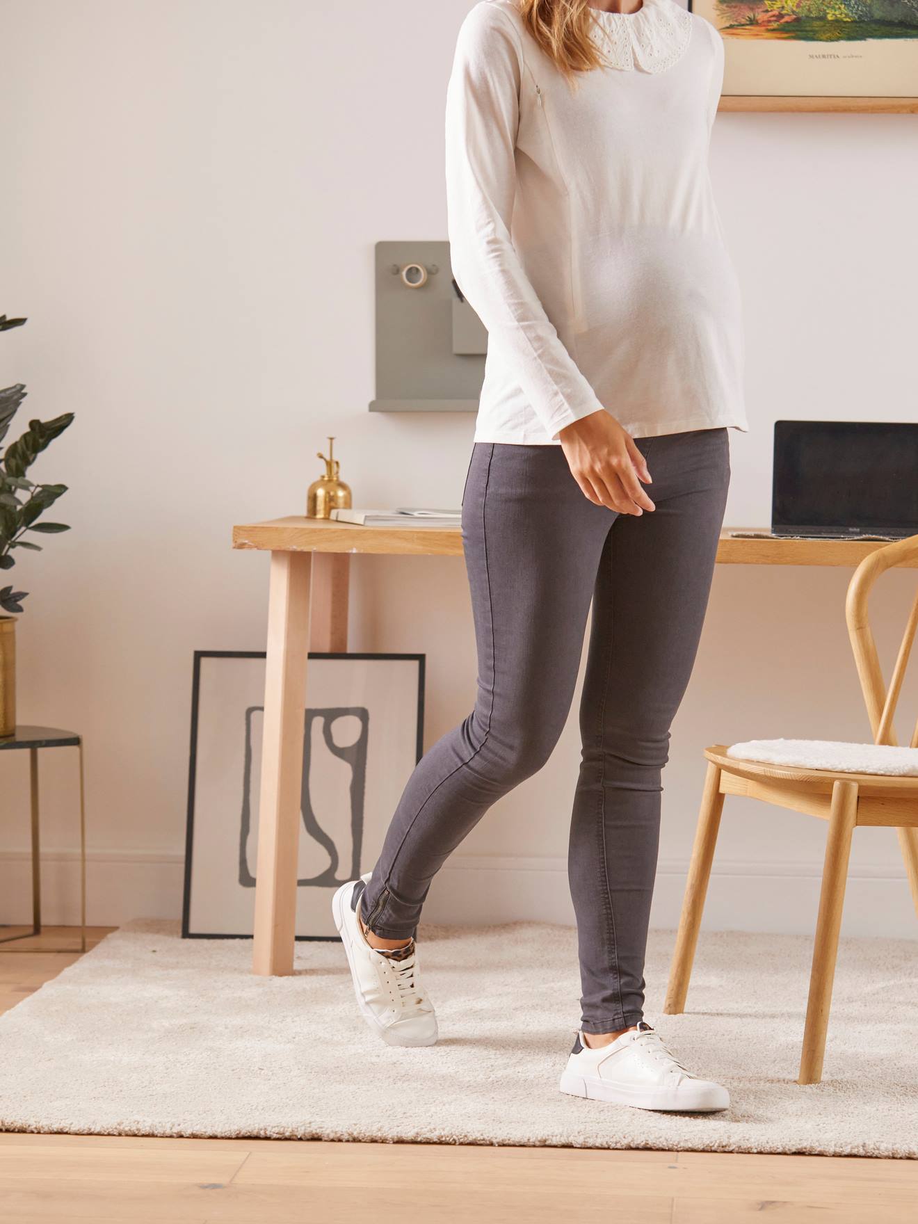 Calça jeans slim para gestante, 69 cm de entrepernas, cinza escuro liso