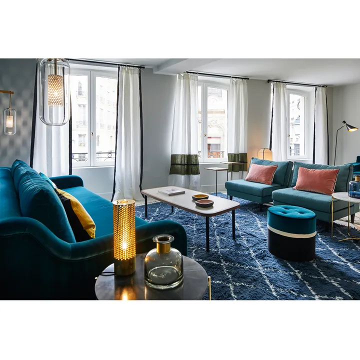 Maison Sarah Lavoine Pouf Léo en velours | Bleu Sarah