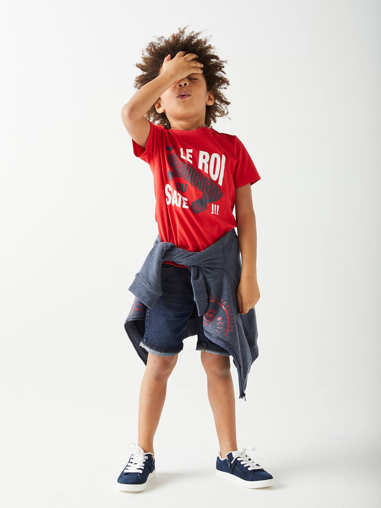 Bermuda jeans azul-escuro lavado para meninos