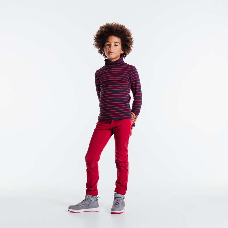 T-shirt col roulé rouge garçon