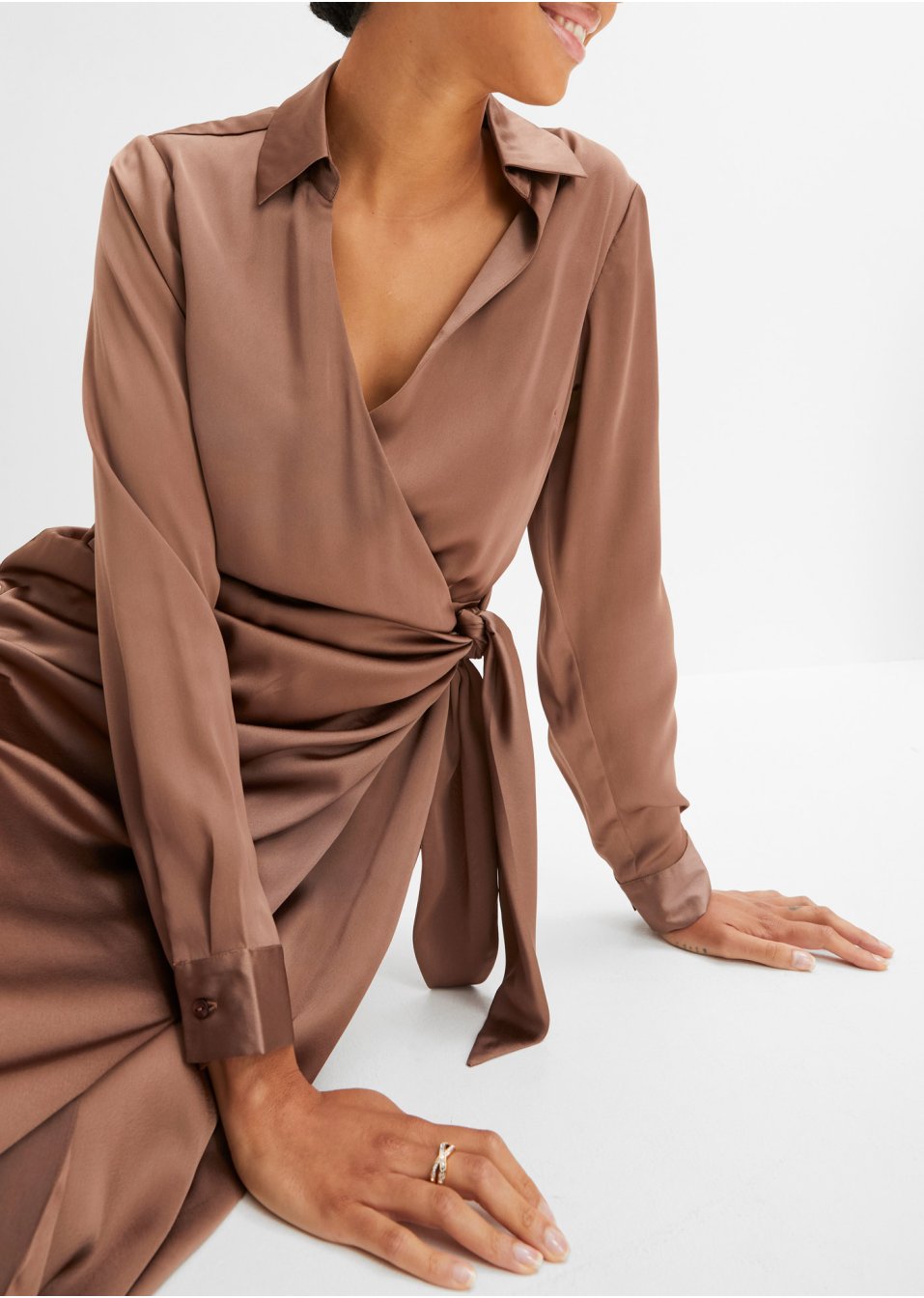 Robe midi en satin