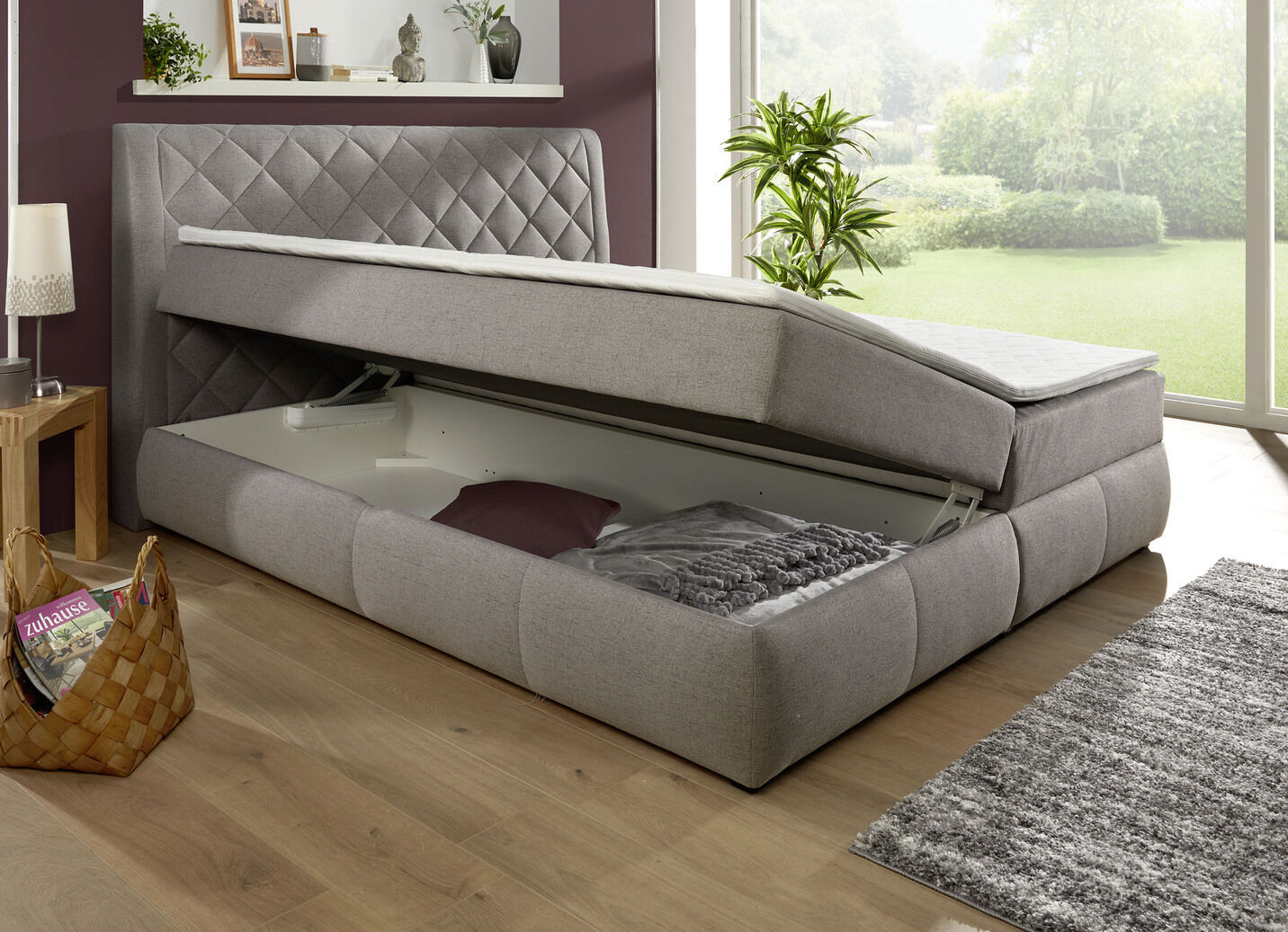 Boxspringbett mit Bettkasten und Topper