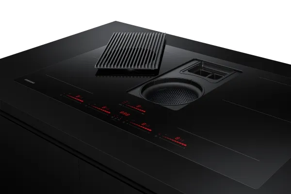 Samsung NZ84T9747VK - Induktions kogeplade - 4 plader - Niche - bredde: 80.7 cm - dybde: 49.2 cm - Klasse A  - sort med downdraft-udstødning