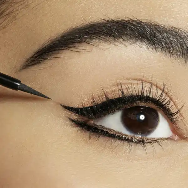 Infaillible Grip 24H Vinyl Liquid Liner Black