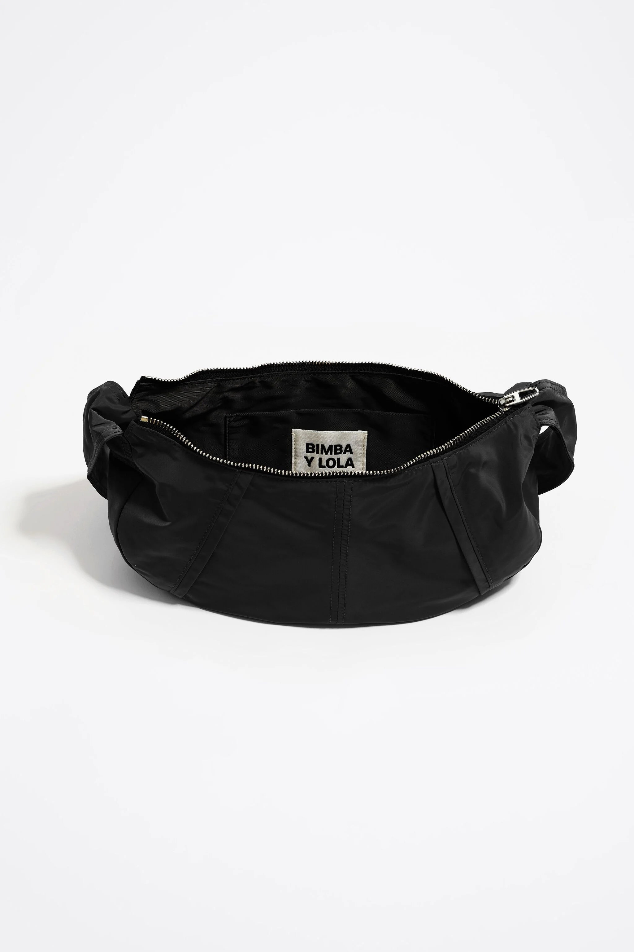 Bolsa Moon média em náilon preto