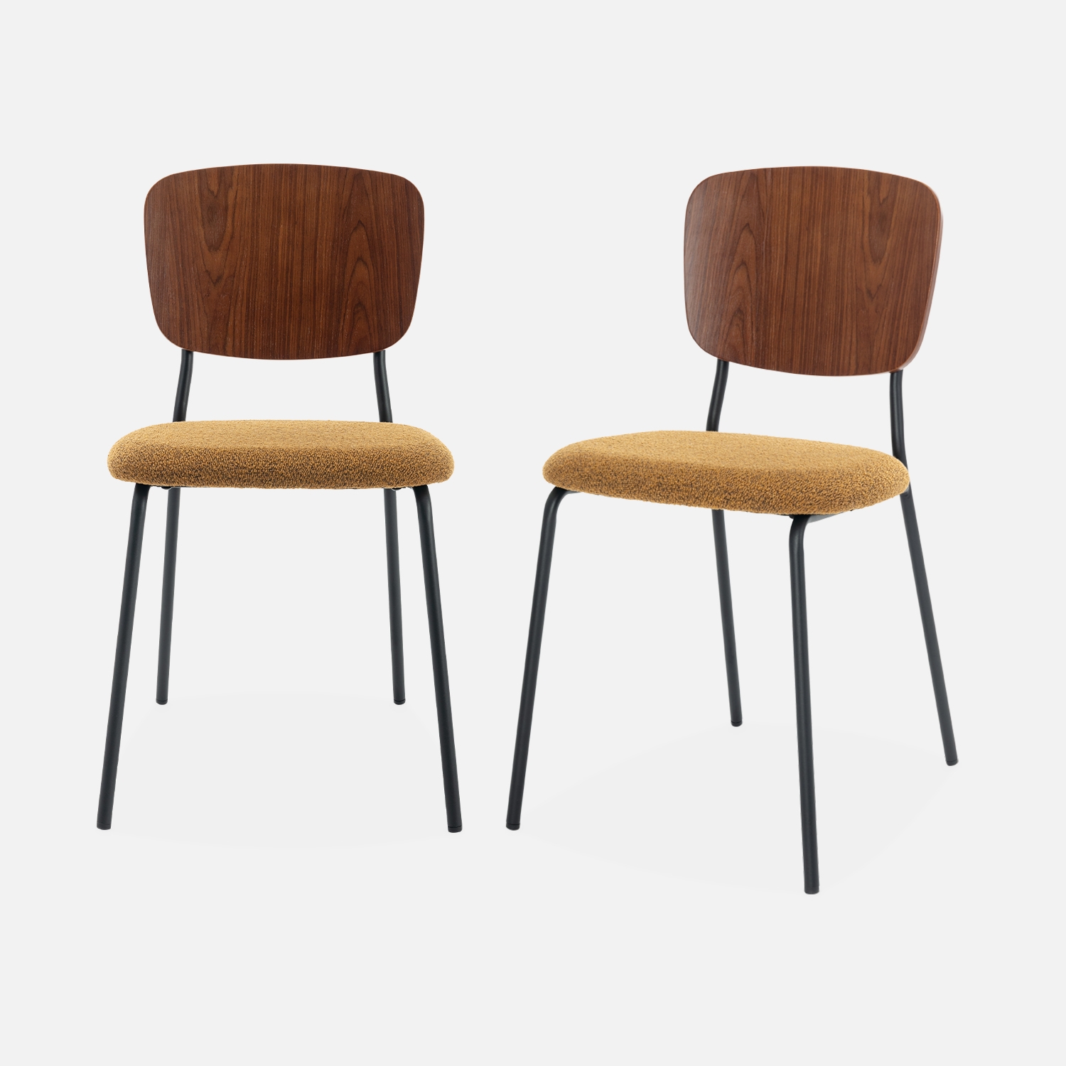 Lot de 2 chaises assise bouclette texturée moutarde. Dossier bois de peuplier courbé. Pieds en métal noir mat