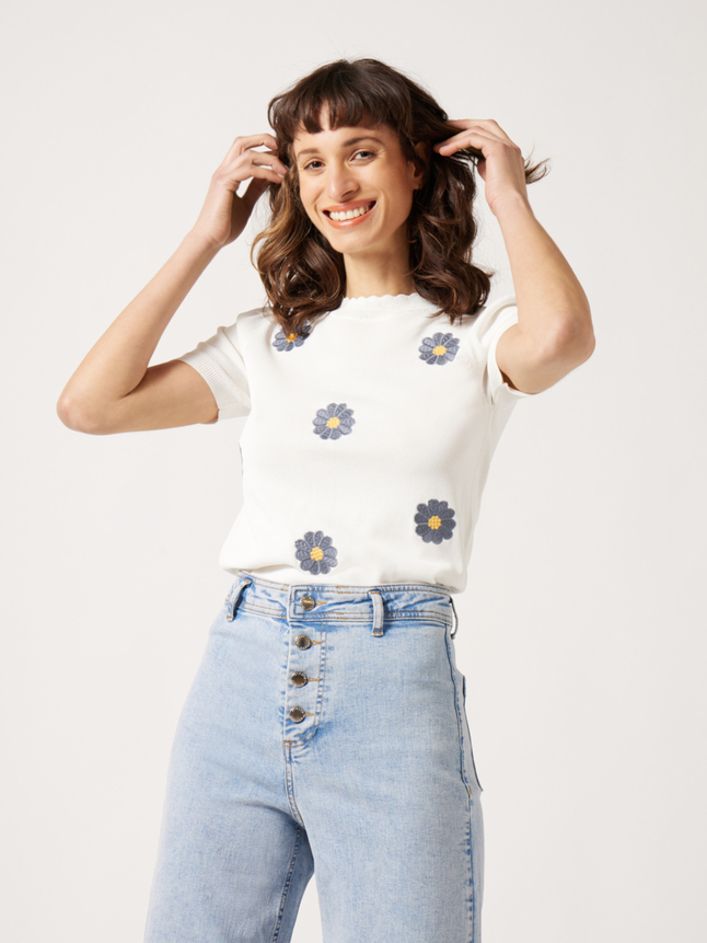 Pull avec détails broderies à fleurs
