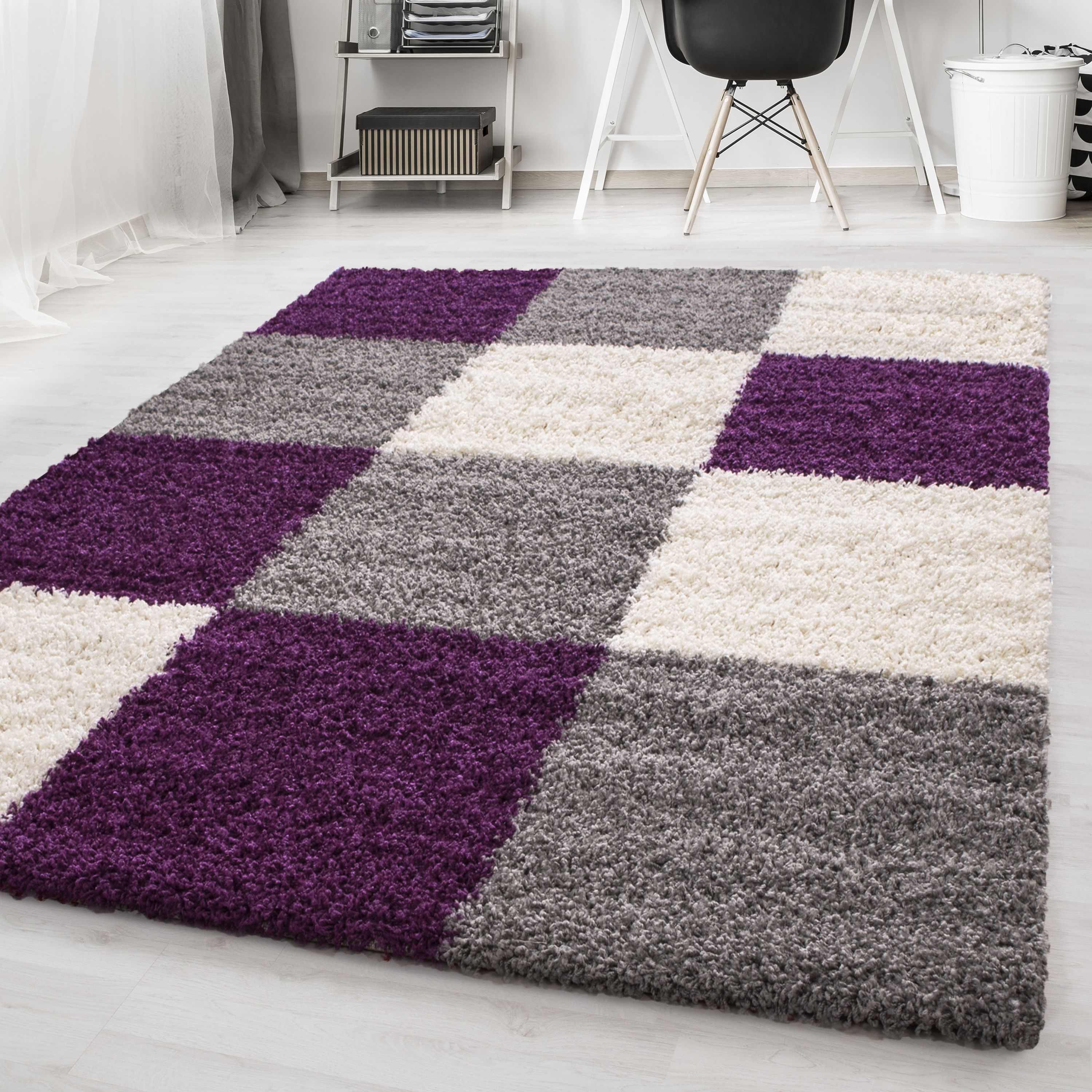 Stilvoller Hochflor-Teppich mit zeitgemäßem Karo-Muster, Shaggy-Teppich