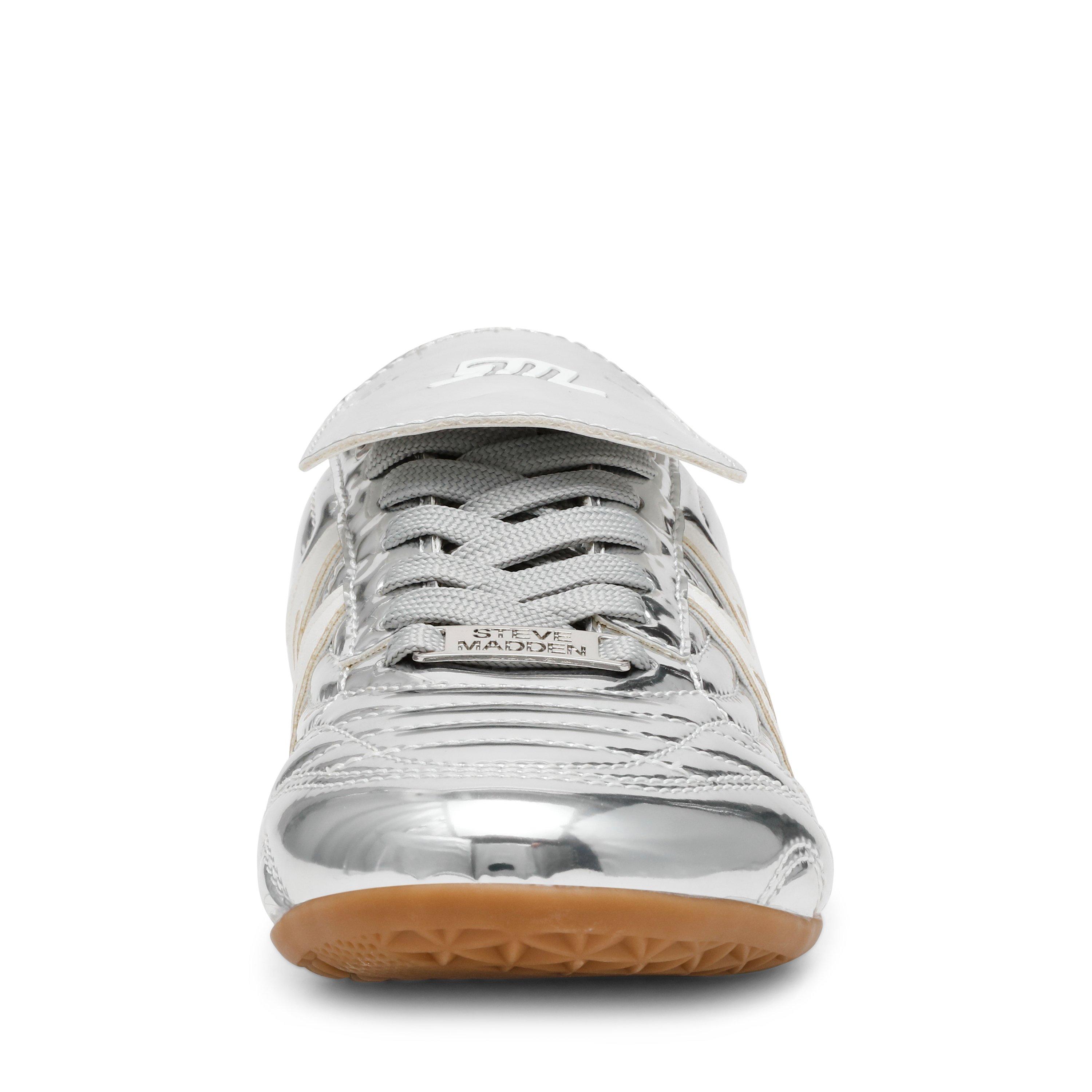 Steve Madden Freekick Runners