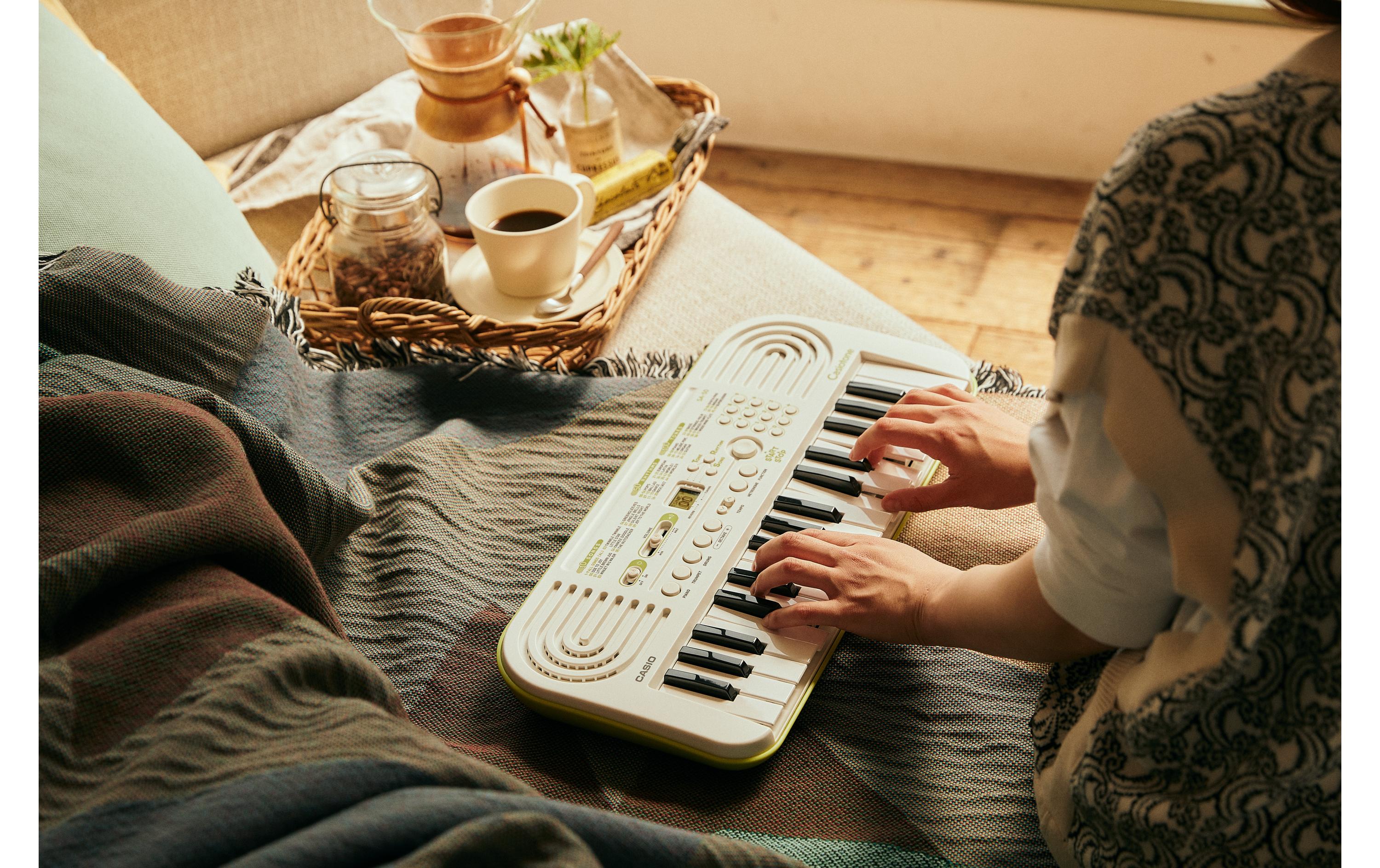 Keyboard SA-50Keyboard mit 32 Mini-Tasten und 100 Klangfarben