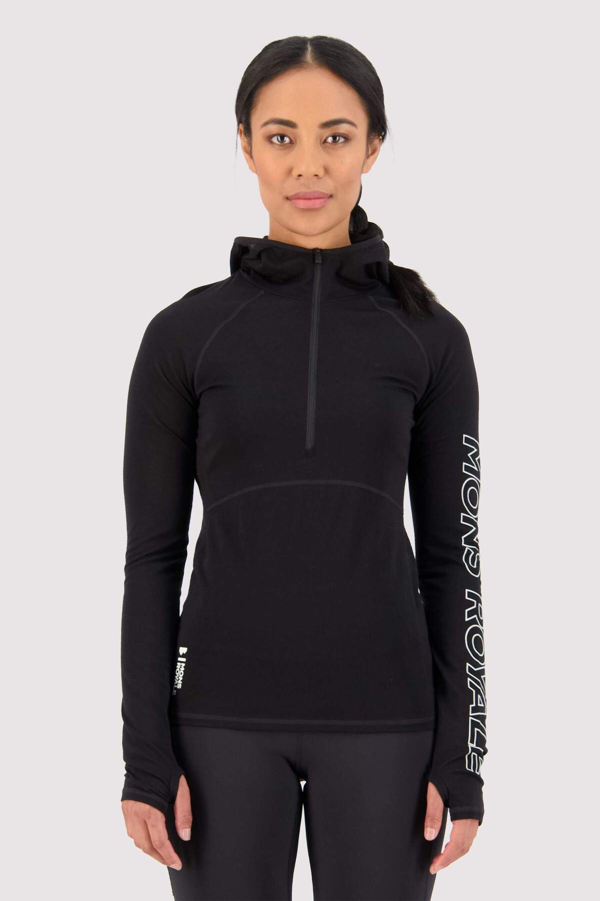 Mons Royale Bella Tech Hood<br>Perfekt ulltrøye hele året! Tilbud gjelder utvalgte farger!