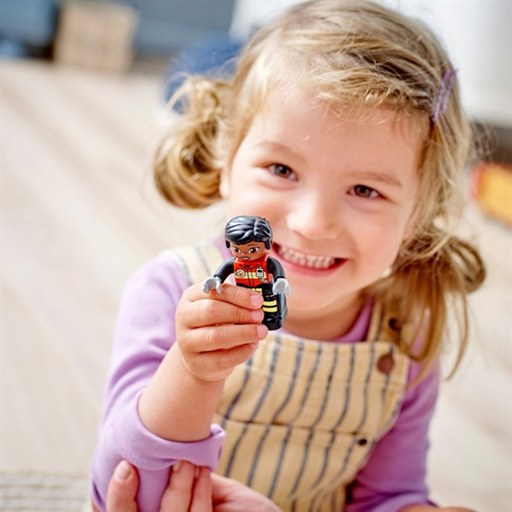 DUPLO® Brandstation og Helikopter - LEGO®