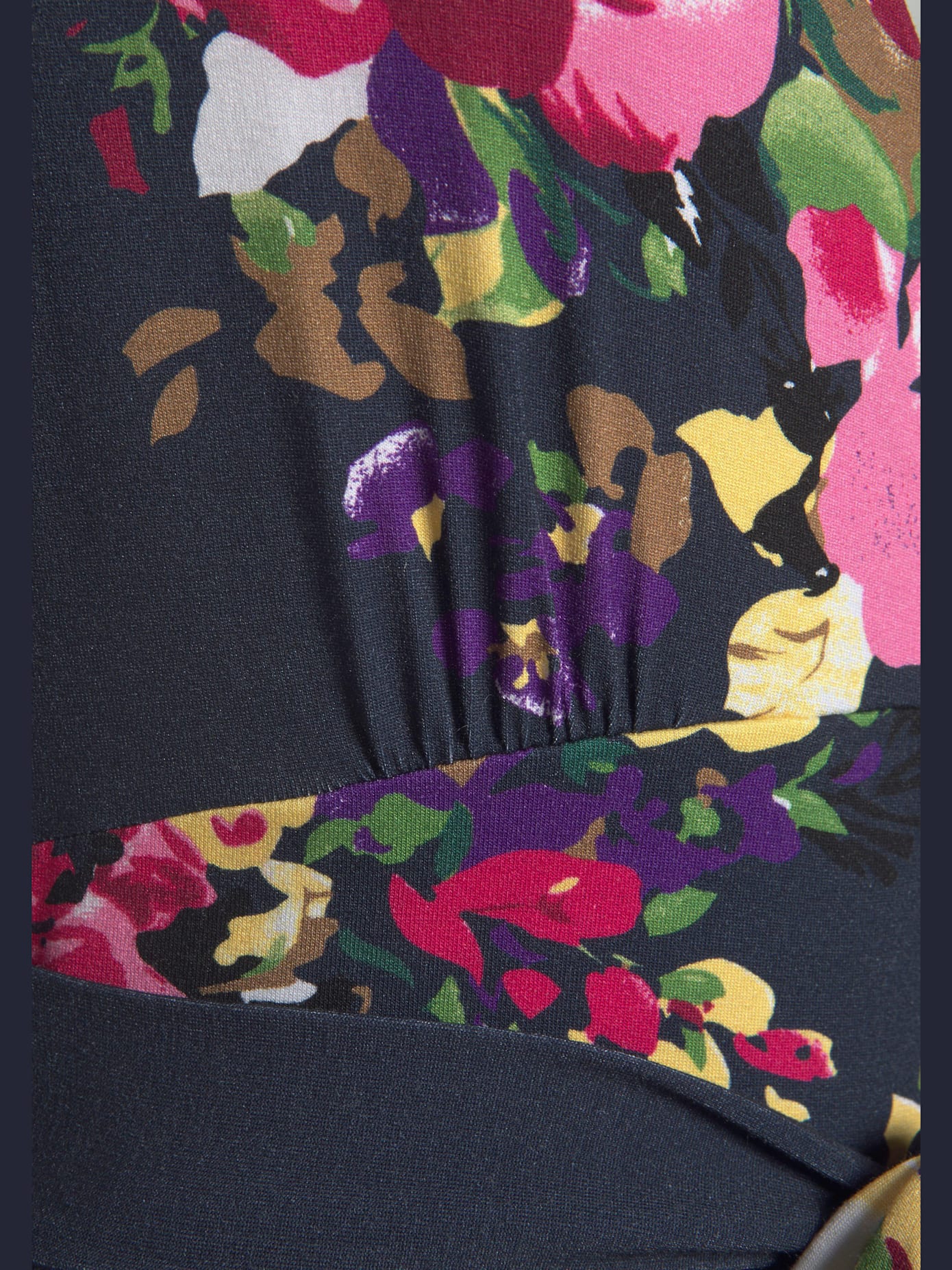 Robe d'été robe de plage avec encolure en v