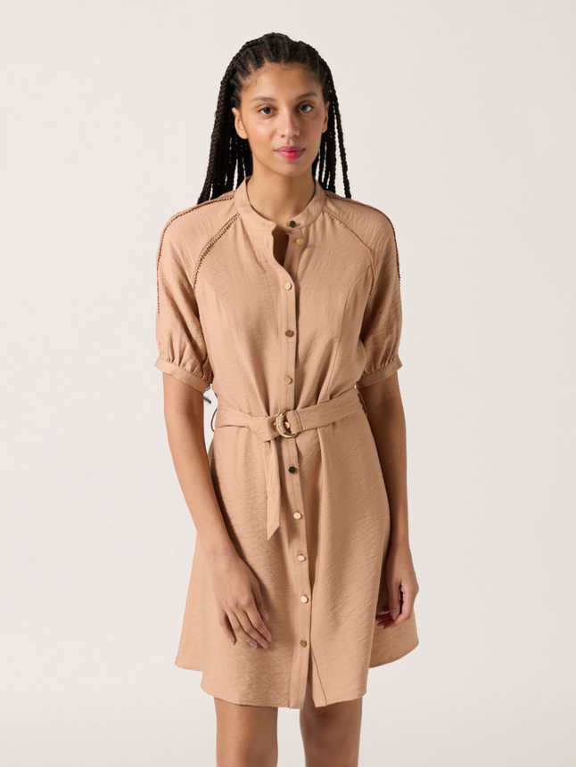 Robe chemise cintrée